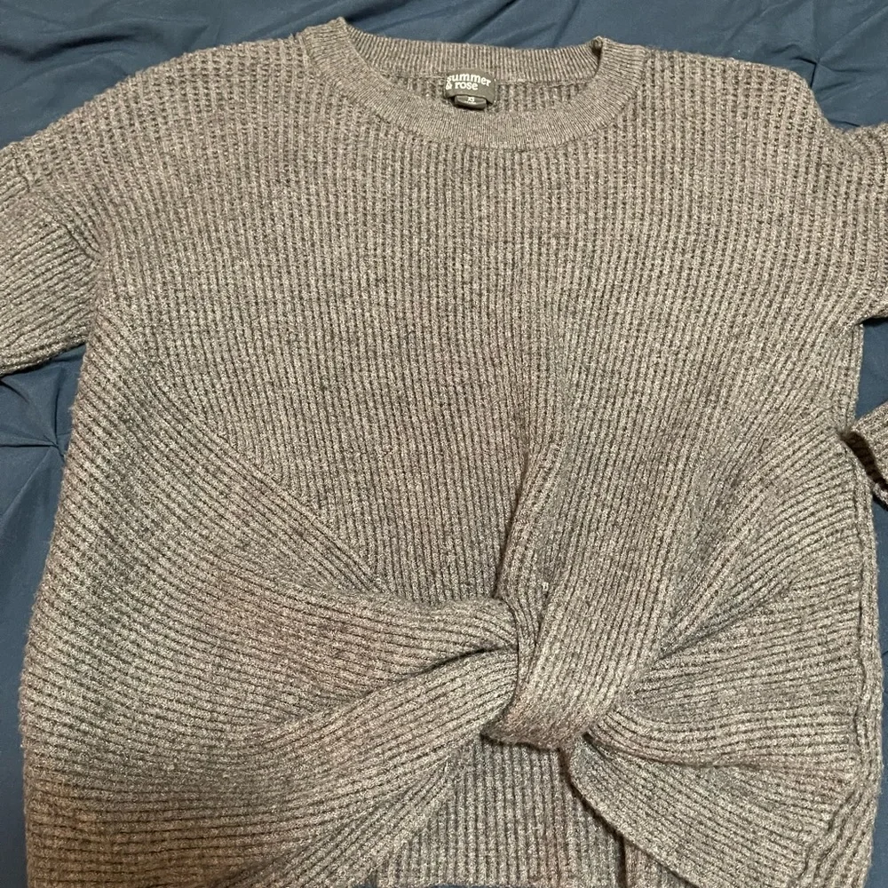 Sweater - Picture 2 of 3